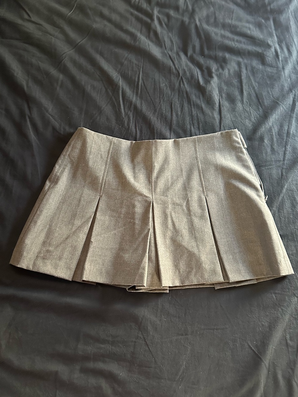 Zara Olive Green Pleated Skirt
